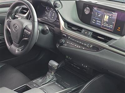 2020 Lexus ES 350   - Photo 18 - Lennox, CA 90304