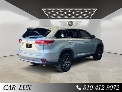 2019 Toyota Highlander LE - Photo 5 - Lennox, CA 90304