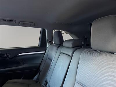 2019 Toyota Highlander LE - Photo 13 - Lennox, CA 90304