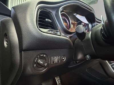 2019 Dodge Challenger R/T Scat Pack   - Photo 18 - Lennox, CA 90304