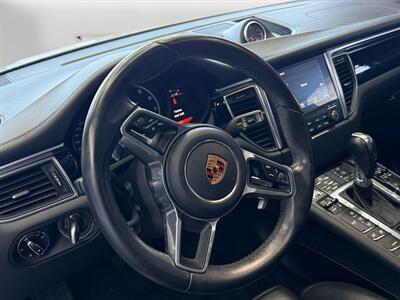 2018 Porsche Macan Turbo   - Photo 12 - Lennox, CA 90304