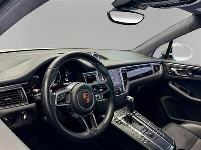 2018 Porsche Macan Turbo   - Photo 16 - Lennox, CA 90304