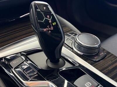 2018 BMW 540i   - Photo 24 - Lennox, CA 90304