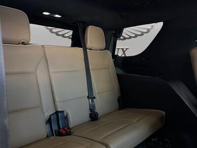 2021 Chevrolet Tahoe Premier   - Photo 29 - Lennox, CA 90304