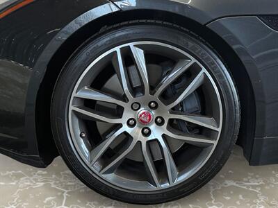 2018 Jaguar F-TYPE R-Dynamic - Photo 14 - Lennox, CA 90304