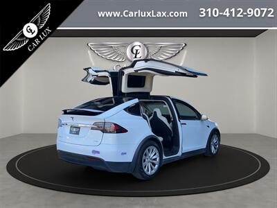 2018 Tesla Model X 75D   - Photo 9 - Lennox, CA 90304