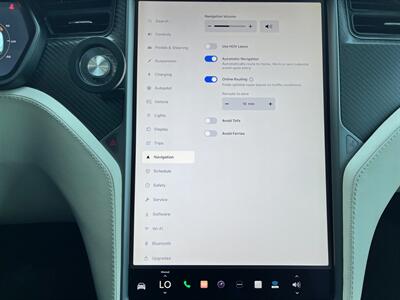 2018 Tesla Model X 75D   - Photo 33 - Lennox, CA 90304