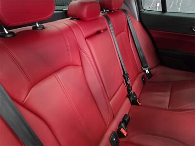 2021 Alfa Romeo Giulia Ti   - Photo 16 - Lennox, CA 90304