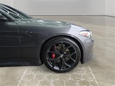 2021 Alfa Romeo Giulia Ti   - Photo 13 - Lennox, CA 90304
