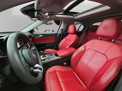 2021 Alfa Romeo Giulia Ti   - Photo 10 - Lennox, CA 90304