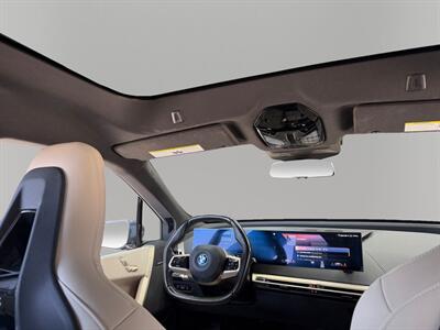 2023 BMW iX xDrive50   - Photo 28 - Lennox, CA 90304