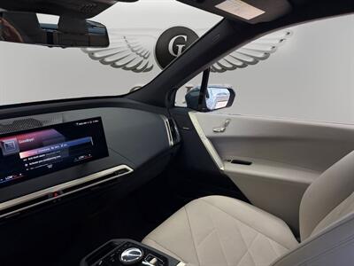 2023 BMW iX xDrive50   - Photo 25 - Lennox, CA 90304