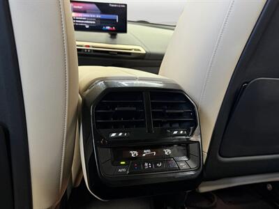 2023 BMW iX xDrive50   - Photo 27 - Lennox, CA 90304