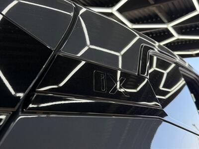 2023 BMW iX xDrive50   - Photo 32 - Lennox, CA 90304