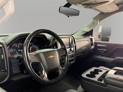 2018 Chevrolet Silverado 1500 LT LT2   - Photo 15 - Lennox, CA 90304