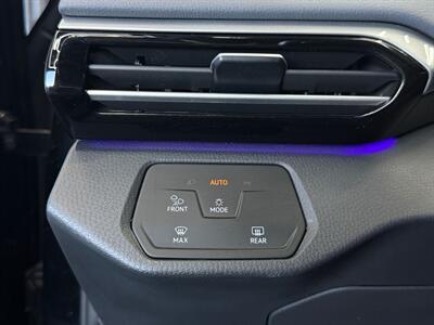 2023 Volkswagen ID.4 Pro S - Photo 19 - Lennox, CA 90304