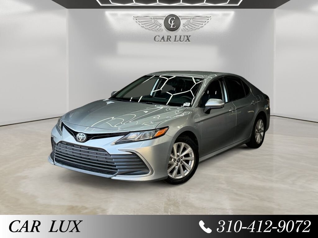 2021 Toyota Camry LE   - Photo 1 - Lennox, CA 90304