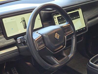 2022 Rivian R1S Launch Edition   - Photo 33 - Lennox, CA 90304