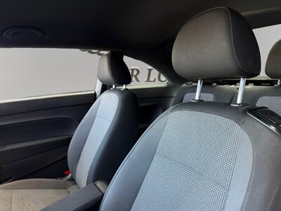 2019 Volkswagen Beetle-Classic 2.0T S   - Photo 9 - Lennox, CA 90304