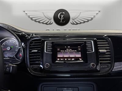 2019 Volkswagen Beetle-Classic 2.0T S   - Photo 20 - Lennox, CA 90304