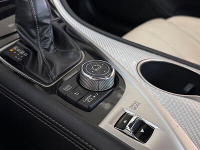 2017 INFINITI Q60 Red Sport 400 - Photo 24 - Lennox, CA 90304