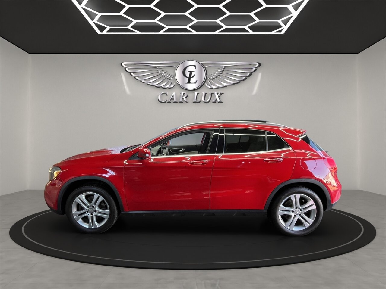 2016 Mercedes Benz GLA 250 4MATIC photo 4