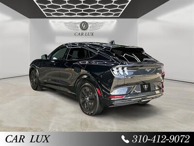 2022 Ford Mustang Mach-E California Route 1   - Photo 3 - Lennox, CA 90304