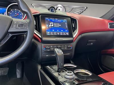 2019 Maserati Ghibli S GranLusso   - Photo 14 - Lennox, CA 90304