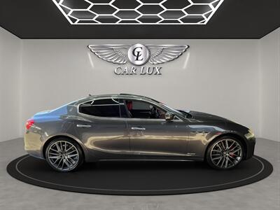 2019 Maserati Ghibli S GranLusso   - Photo 8 - Lennox, CA 90304