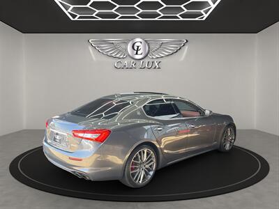2019 Maserati Ghibli S GranLusso   - Photo 7 - Lennox, CA 90304