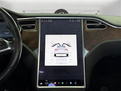 2017 Tesla Model X 100D   - Photo 11 - Lennox, CA 90304