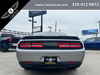 2017 Dodge Challenger SXT Plus   - Photo 9 - Lennox, CA 90304