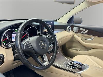 2019 Mercedes-Benz GLC GLC 350e 4MATIC®   - Photo 15 - Lennox, CA 90304
