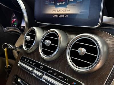 2019 Mercedes-Benz GLC GLC 350e 4MATIC®   - Photo 17 - Lennox, CA 90304