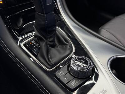 2017 INFINITI Q60 3.0t Premium   - Photo 24 - Lennox, CA 90304