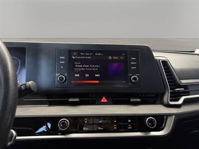 2023 Kia Sportage LX - Photo 21 - Lennox, CA 90304