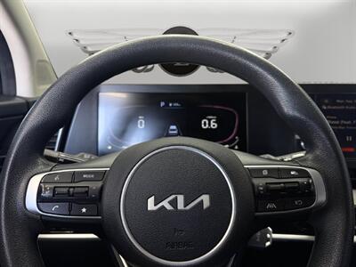 2023 Kia Sportage LX - Photo 18 - Lennox, CA 90304