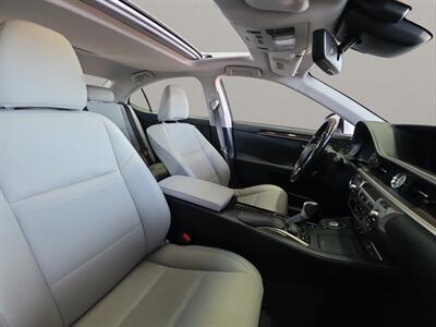 2017 Lexus ES 300h 300h   - Photo 18 - Lennox, CA 90304