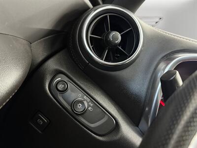 2022 Chevrolet Blazer LT   - Photo 19 - Lennox, CA 90304