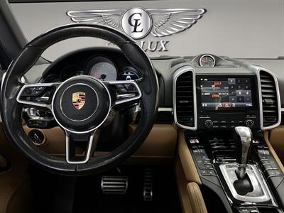 2017 Porsche Cayenne S   - Photo 11 - Lennox, CA 90304