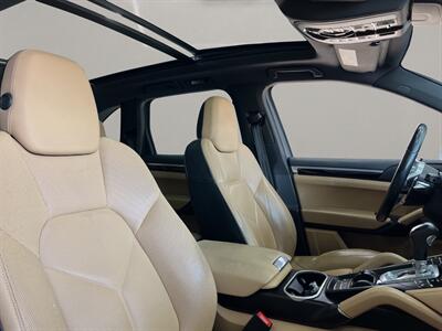 2017 Porsche Cayenne S   - Photo 14 - Lennox, CA 90304