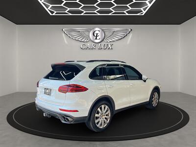 2017 Porsche Cayenne S   - Photo 5 - Lennox, CA 90304