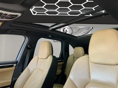 2017 Porsche Cayenne S   - Photo 18 - Lennox, CA 90304