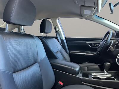 2016 Nissan Altima 2.5 SR   - Photo 16 - Lennox, CA 90304