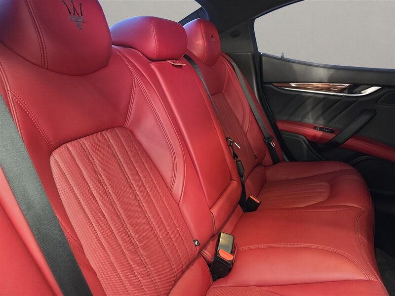 2020 Maserati Ghibli  