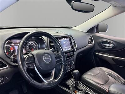 2019 Jeep Cherokee Limited   - Photo 15 - Lennox, CA 90304