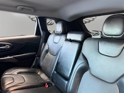 2019 Jeep Cherokee Limited   - Photo 13 - Lennox, CA 90304