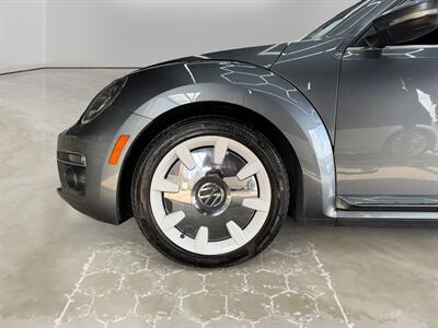 2019 Volkswagen Beetle-Classic 2.0T Final Edition SEL - Photo 14 - Lennox, CA 90304