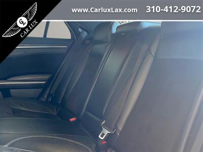 2012 Chrysler 300 Series SRT8   - Photo 12 - Lennox, CA 90304