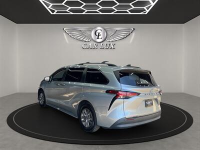 2021 Toyota Sienna XLE 7 Passenger   - Photo 5 - Lennox, CA 90304